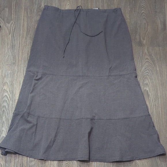 First Option Dresses & Skirts - Vintage First Option Elegant Gray Women's Skirt